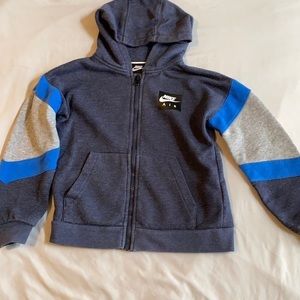 NIKE zip-up hoodie